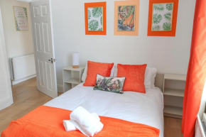 Delaval Apartment - Business - Free Parking - Long Stays Welcome